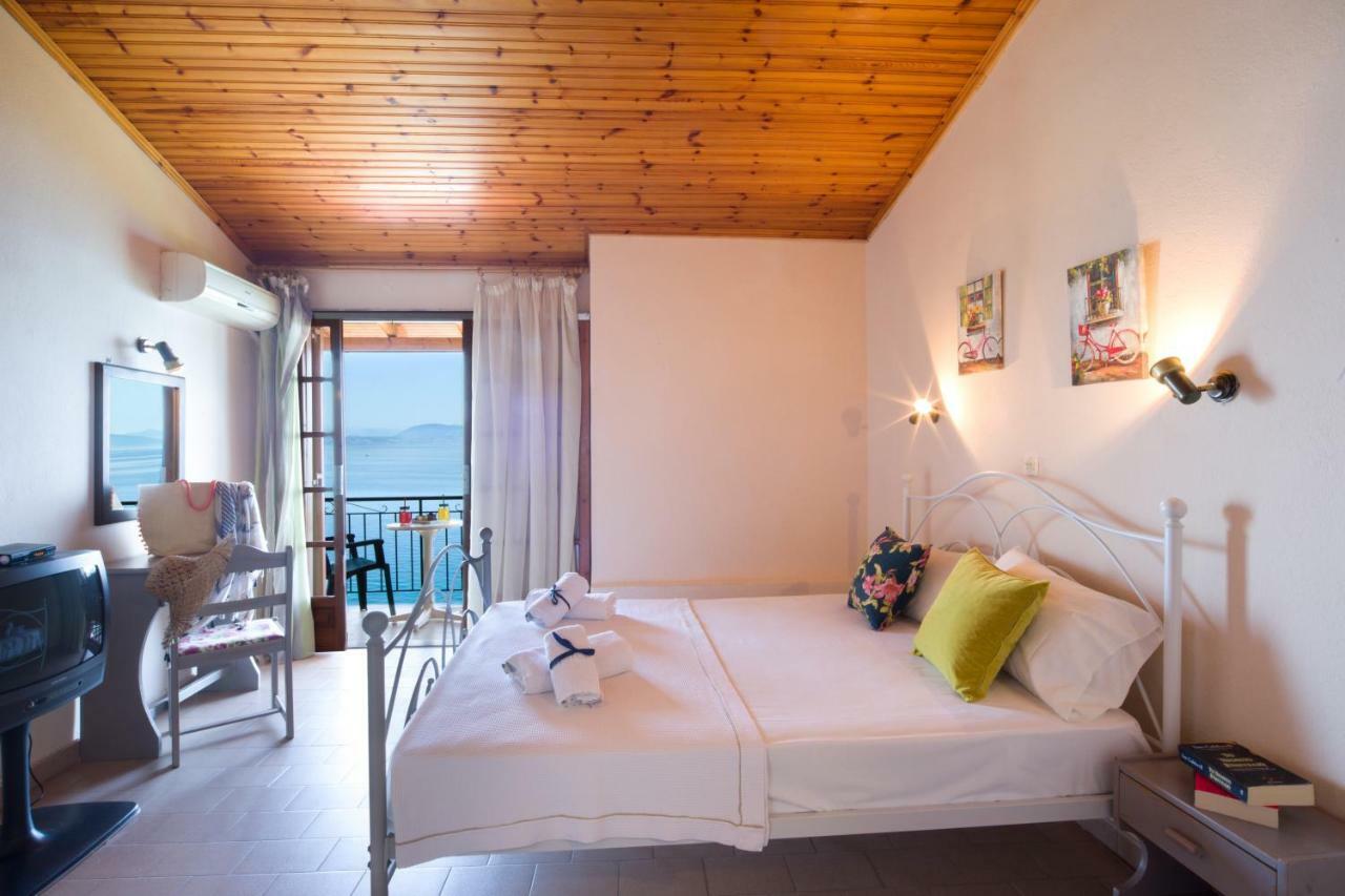 Casa Dei Venti - Sea View Apartments - 100M From The Beach Benitses  Exteriör bild